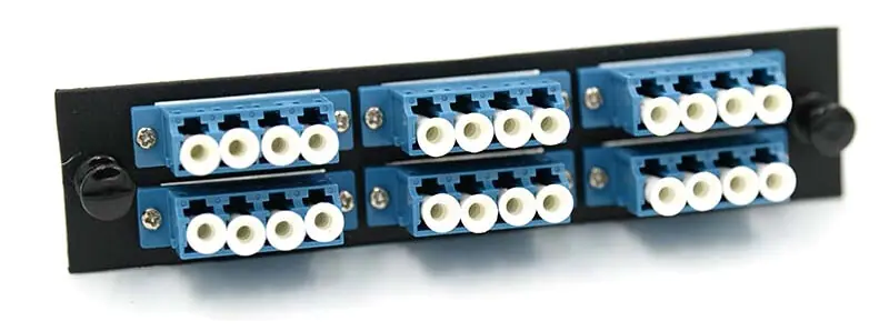 RJ45 PC 03 4 Fiber optic patchpanel faceplate